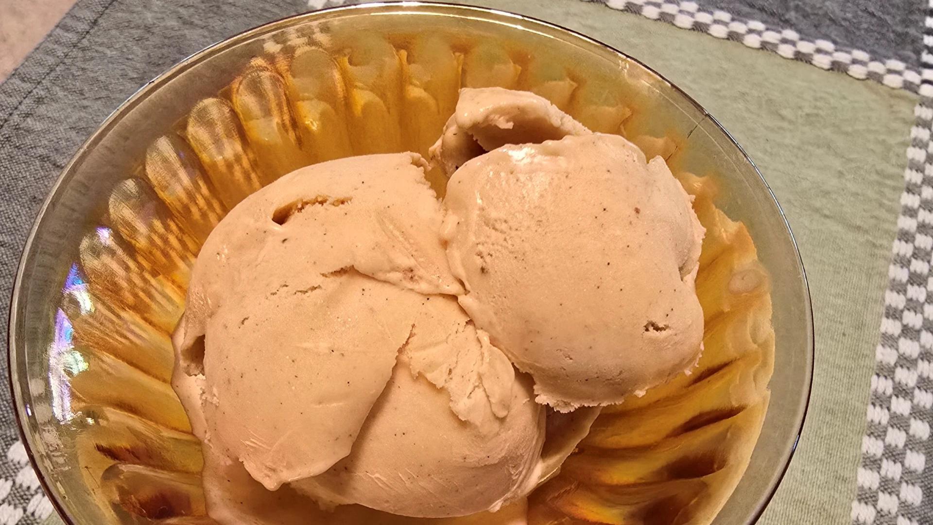 Pumpkin spice Ice cream