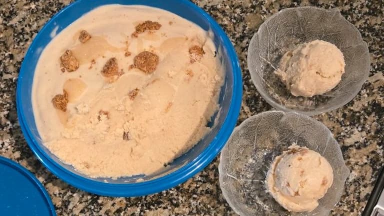 +++ Roasted Peach Crumble Gelato +++